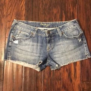 Size 13 Amethyst Jeans shorts. Never worn